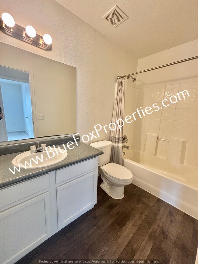 Building Photo - 6006 S Mogollon Dr