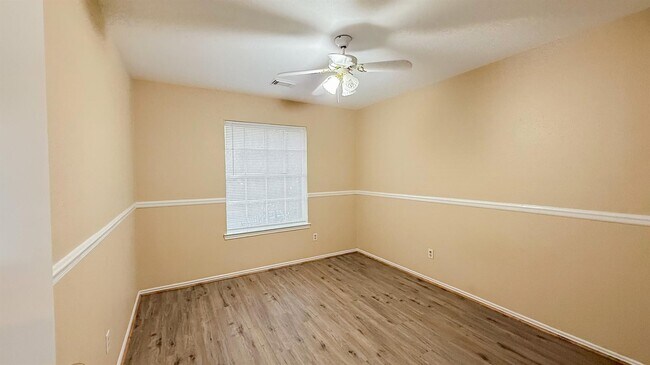 Building Photo - 17326 Harmony Hill Dr