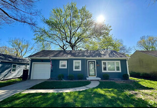 Building Photo - 5010 Juniper Dr