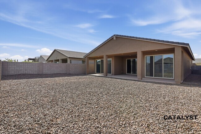Building Photo - 6926 W Winston Dr