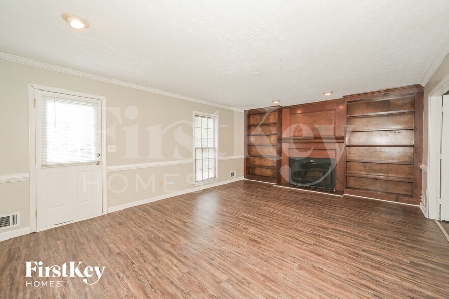 Building Photo - 1433 St Dunstans Rd