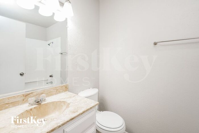 Building Photo - 710 Cavalier Pl