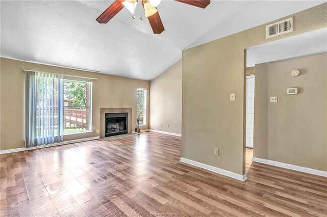 Building Photo - 1500 Olympia Way