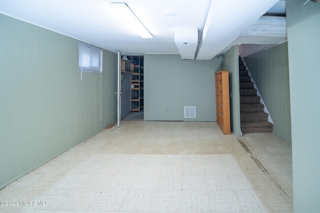 Building Photo - 3 Willowbrook Dr