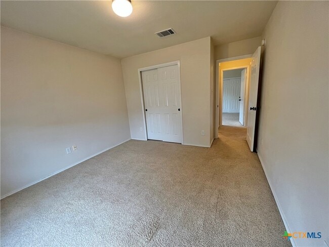 Building Photo - 2006 Griffin Dr