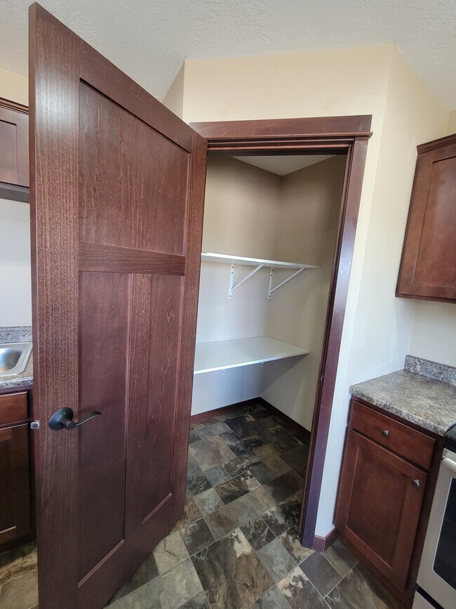 Building Photo - 1010 W Highway 14