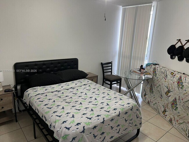 Building Photo - 7125 NW 186th St