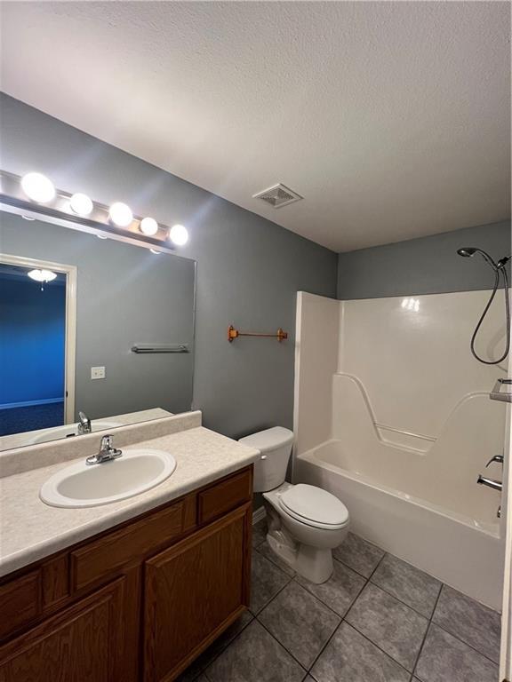 Building Photo - 20835 Justin Dr