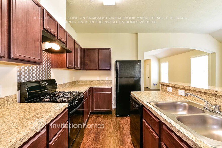 Building Photo - 6107 El Granate Dr