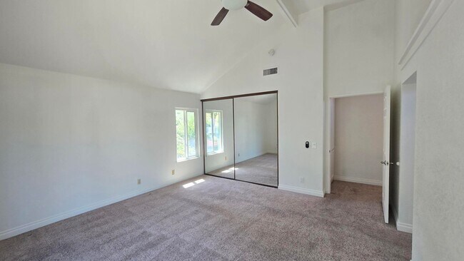 Building Photo - 27165 Pinario