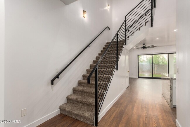 Building Photo - 6622 N 16th St