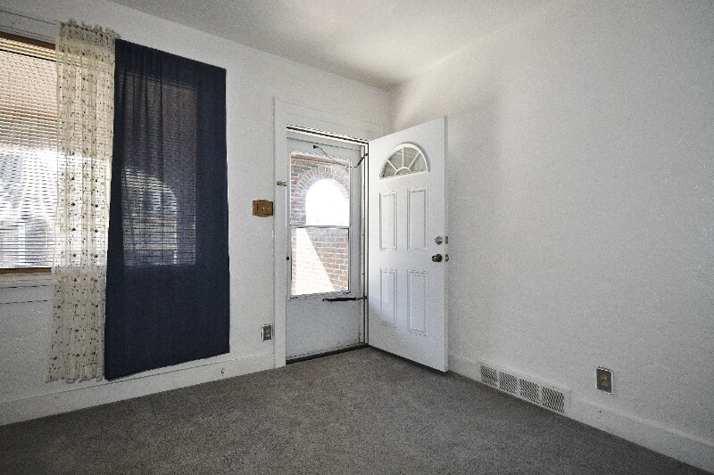 Building Photo - 22 Belplain St