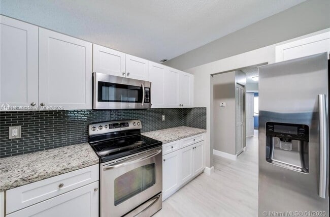 Building Photo - 20421 SW 1st St