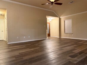 Building Photo - 12410 Gershwin Oak St