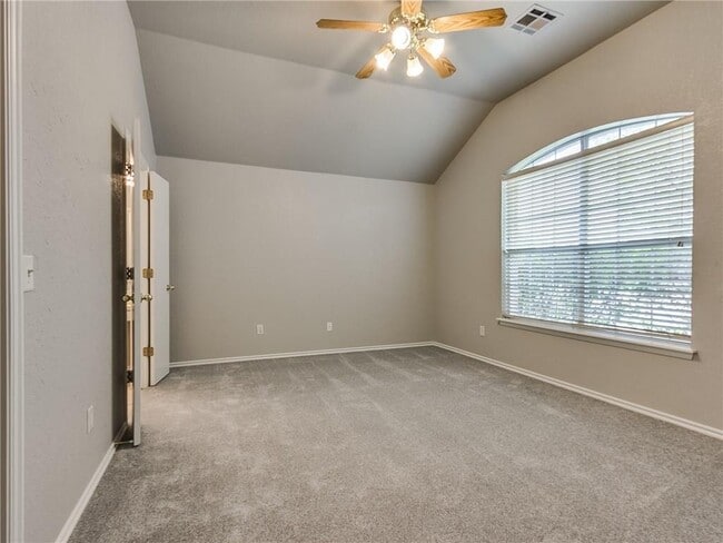 Building Photo - 16216 Seminole Dr