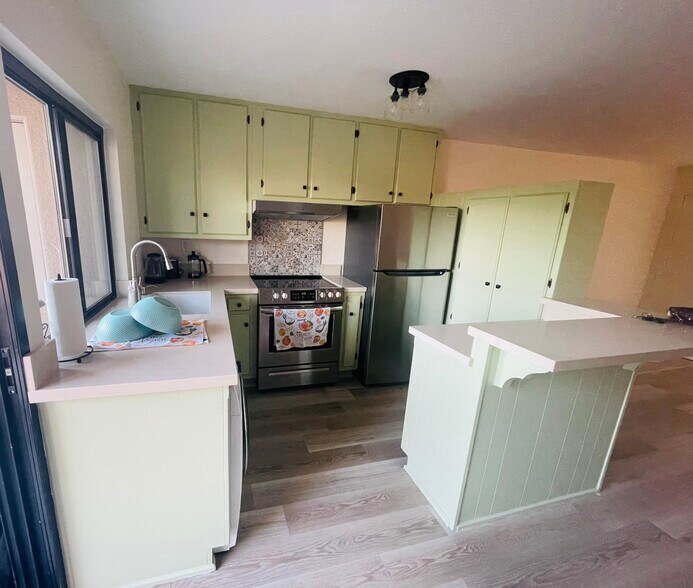 Building Photo - 7838 Cowles Mountain Ct