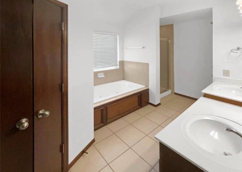 Building Photo - 313 N Shannon Way