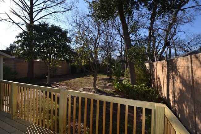 Building Photo - 7602 Blessing Ave