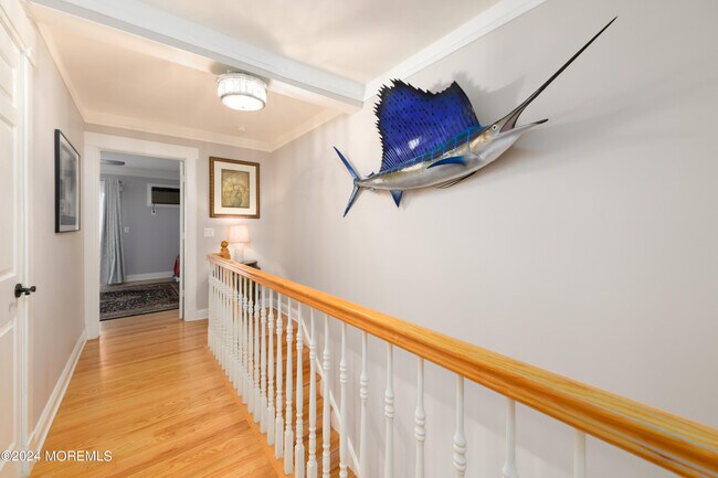 Building Photo - 164 S Linden Ave