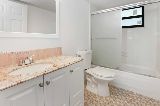 Building Photo - 1225 West Ave