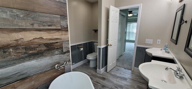 Building Photo - 4716 Harvest Way