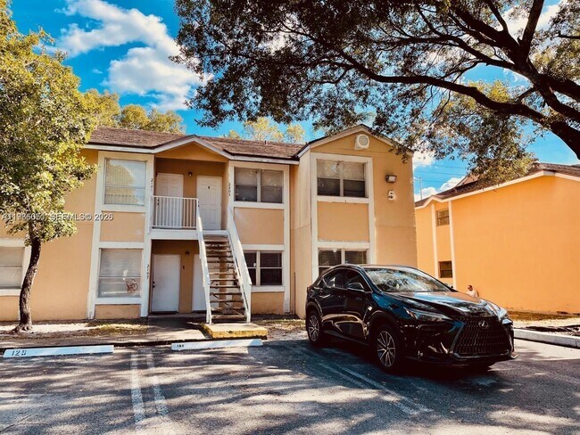 Building Photo - 2201 SW 80th Terrace