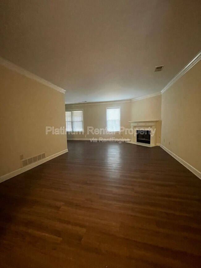 Building Photo - 3665 Orchard St