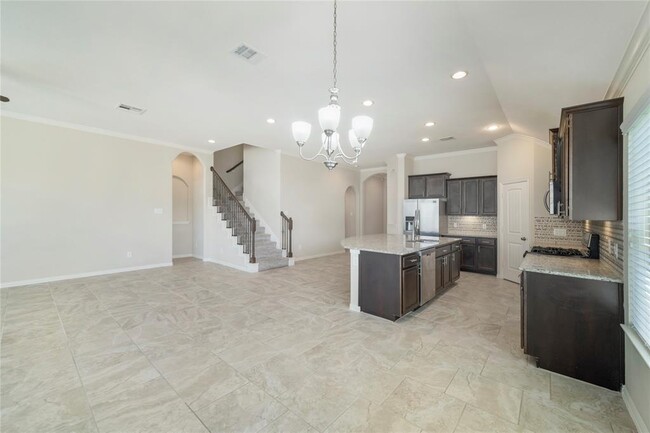 Building Photo - 16602 Highland Country Dr