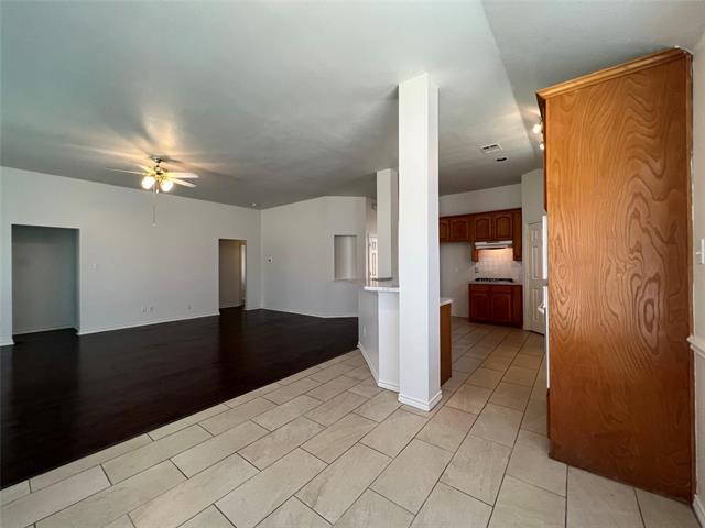 Building Photo - 1141 Nickerson Ln