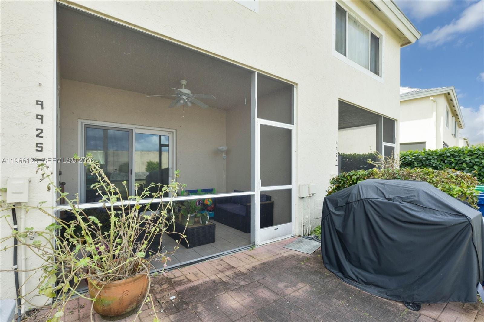 Building Photo - 9925 NW 57th Mnr