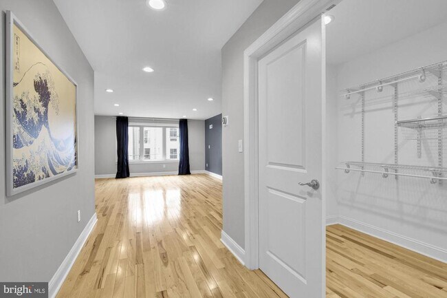 Building Photo - 1644 N 2nd St