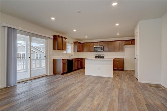 Building Photo - Brand New Home - 3bed/2.5bath, Covered Bac...