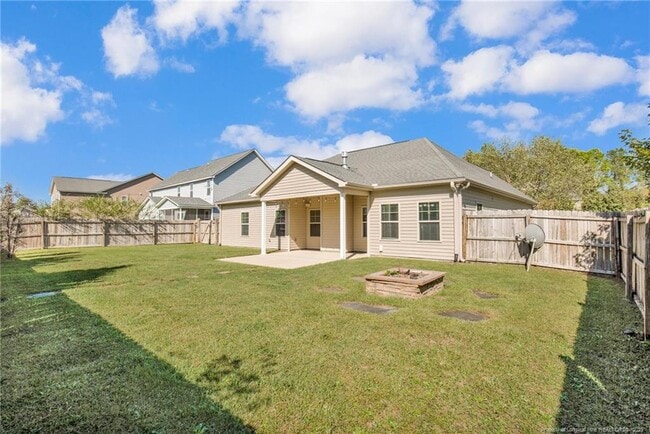 Building Photo - 210 Ganton Dr