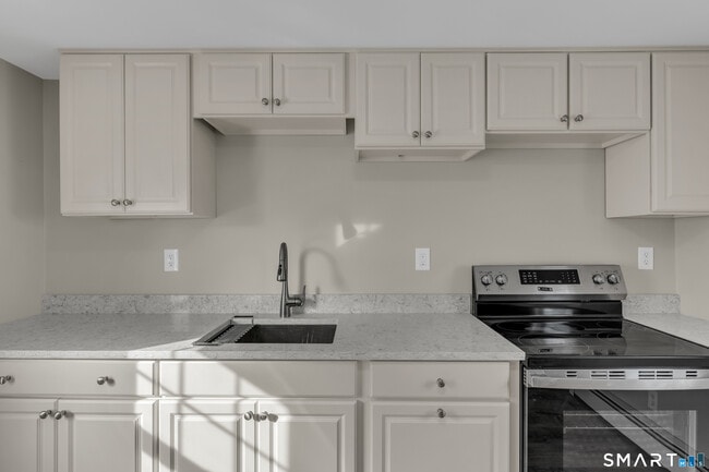 Building Photo - 59 Water St