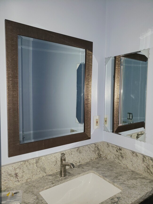 Building Photo - 912 Centennial St