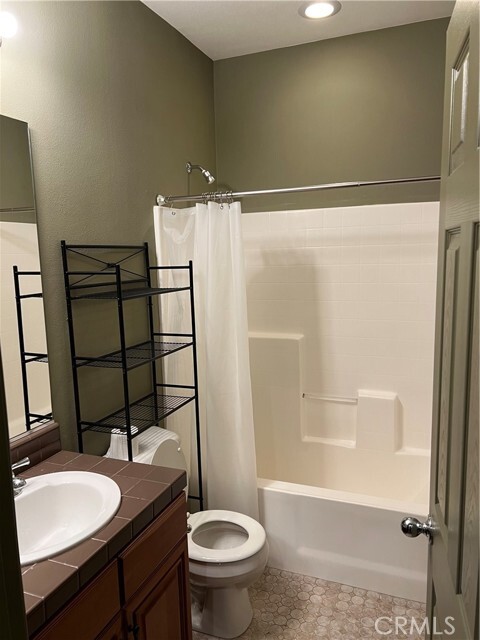 Building Photo - 31161 Sunflower Way