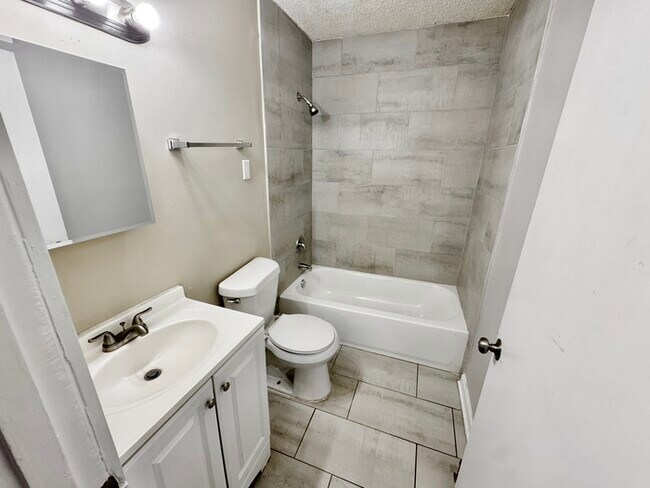 Building Photo - 1761 Winston Dr