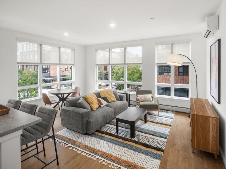 Building Photo - Catamount Run