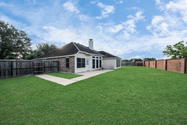 Building Photo - 4807 Taylor Lake Ct