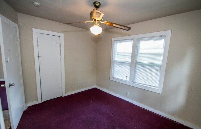 Building Photo - 414 Rotary