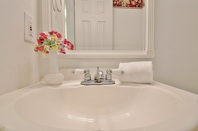 Building Photo - 72 Cobblestone Creek