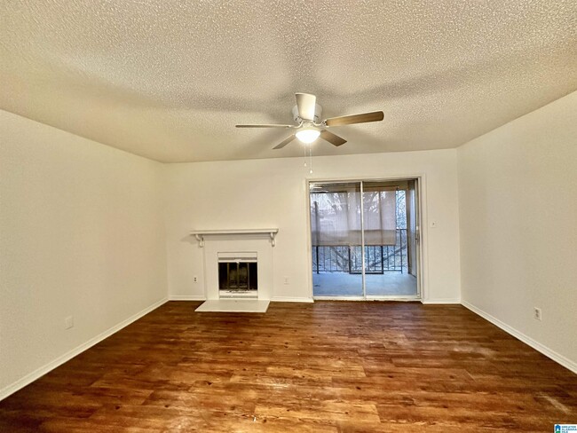 Building Photo - 415 Skyview Dr