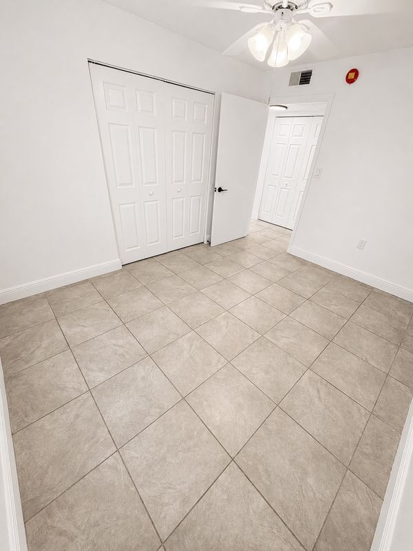 Building Photo - 1187 Bentley Rd