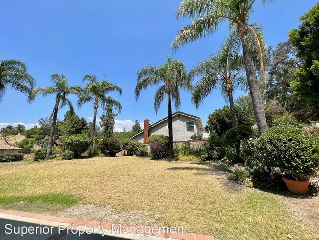 Building Photo - 4 br, 3 bath House - 910 High Country Dr.