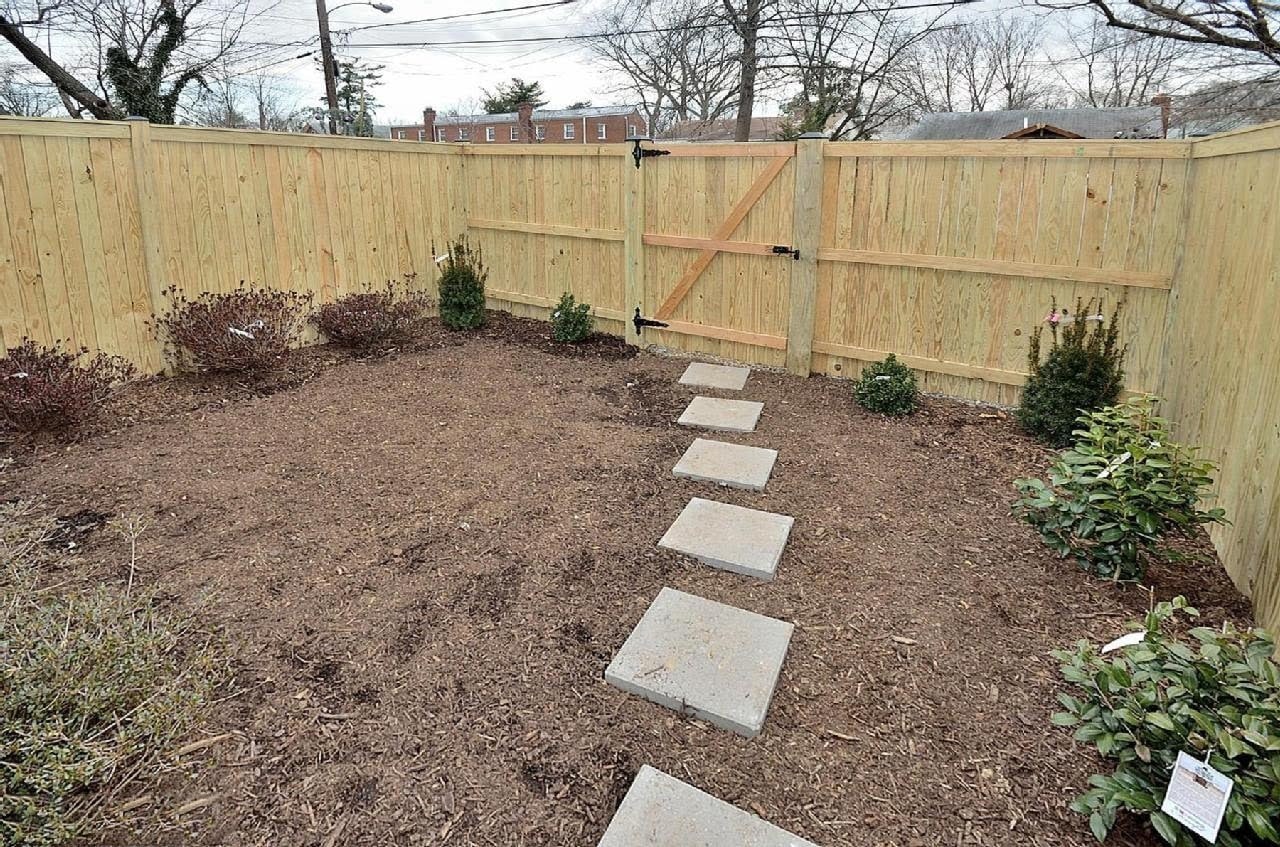 Building Photo - 209 Wesmond Dr