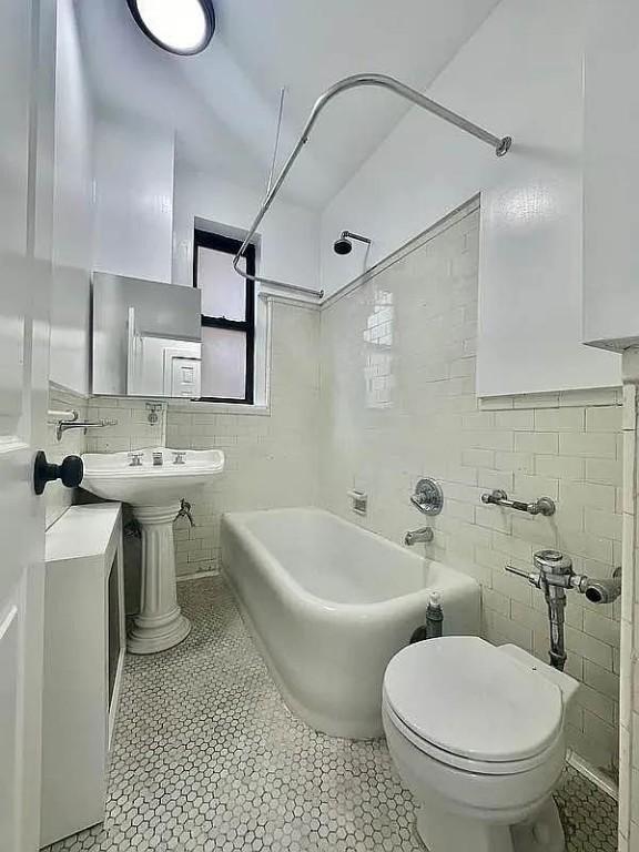 Building Photo - 1 bedroom in New York NY 10021