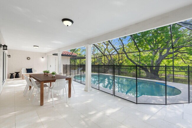 Building Photo - 20202 Back 9 Dr