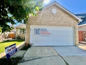 Building Photo - 12200 Monaco Dr