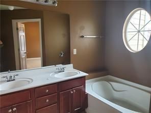 Building Photo - 945 Pierce Brennen Dr NE