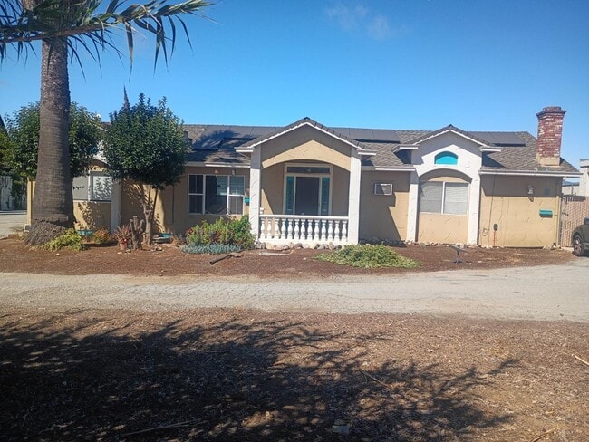 Building Photo - 9775 New Ave